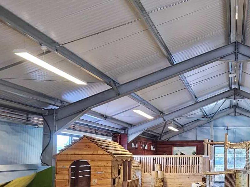 Indoor play barn